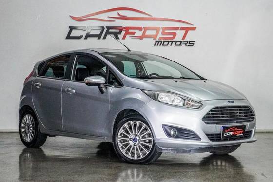 FORD FIESTA 1.6 SE HATCH 16V FLEX 4P POWERSHIFT